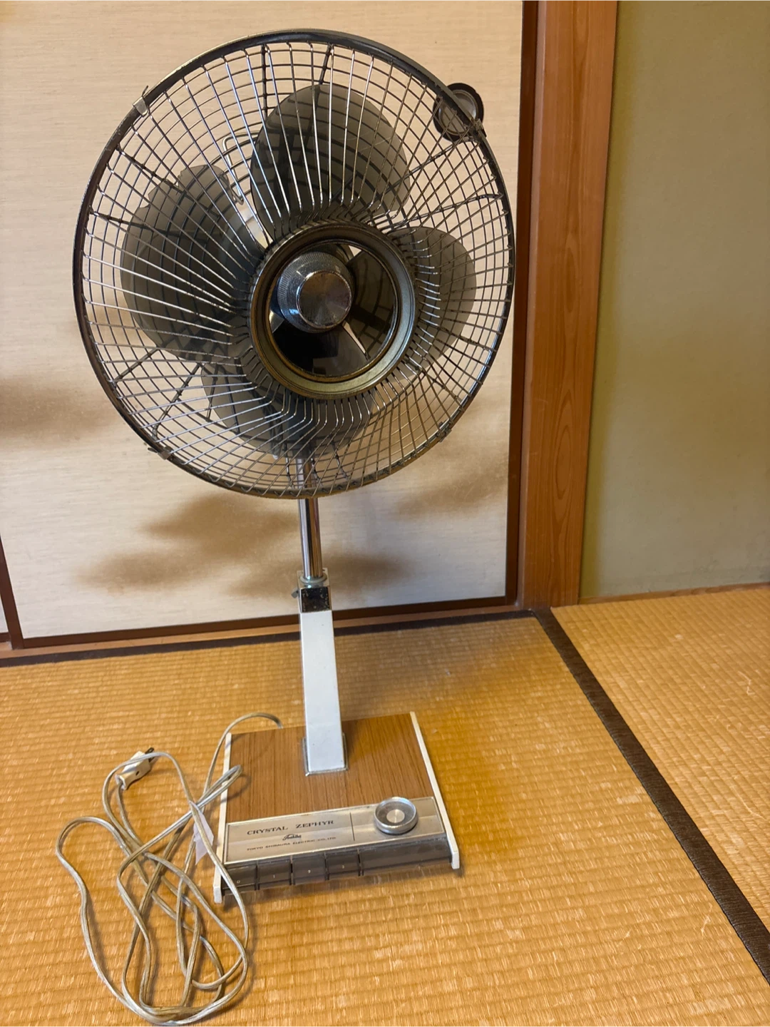 トウシバ 扇風機 Crystal Zephyr