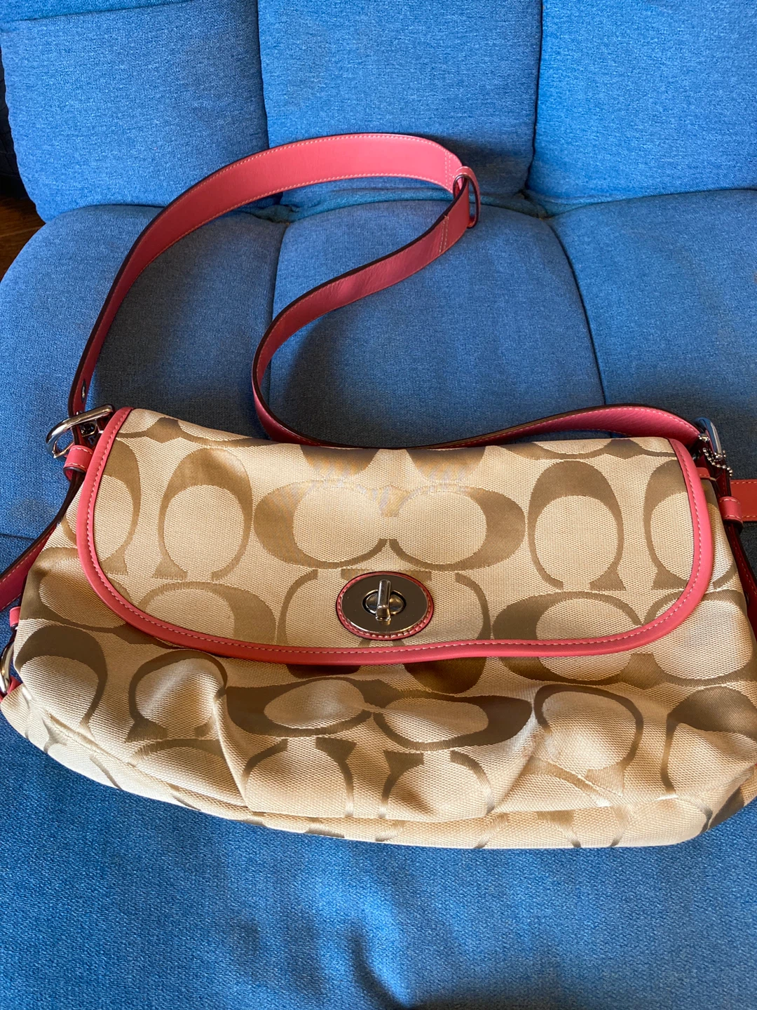 coachショルダーバッグ