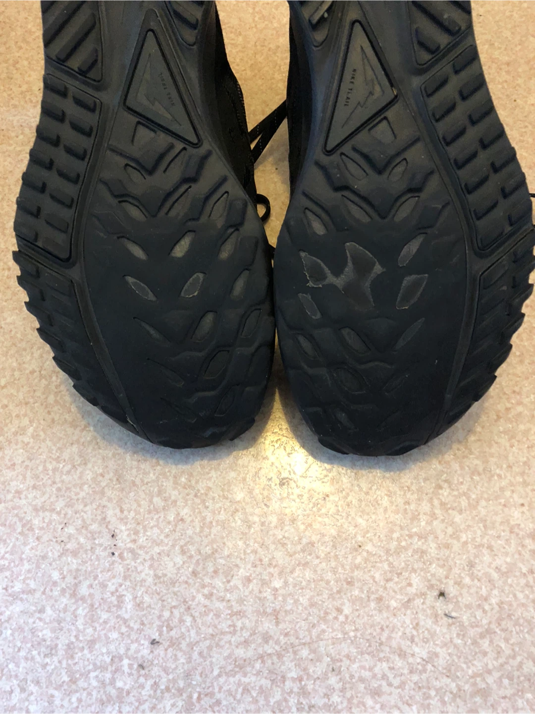 【値下げ】ナイキ スニーカー ゴアテックス 26.5cmの写真9枚目