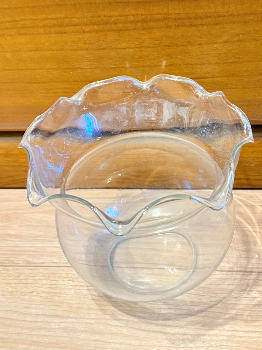 ガラス製花瓶の写真2枚目
