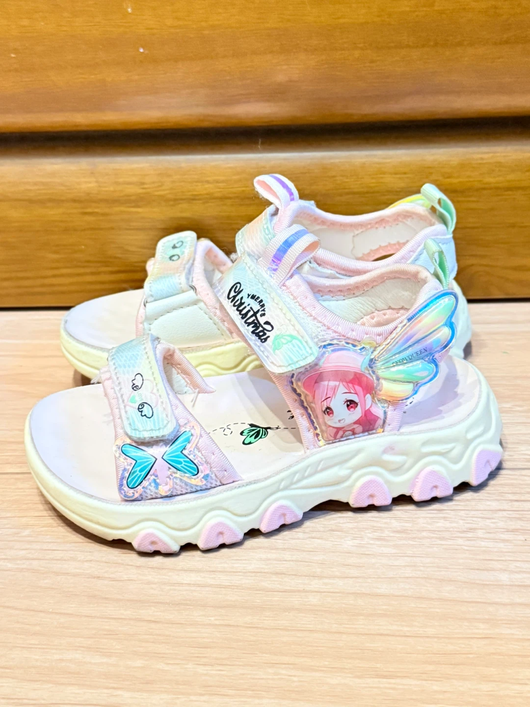 キッズ サンダルの写真3枚目