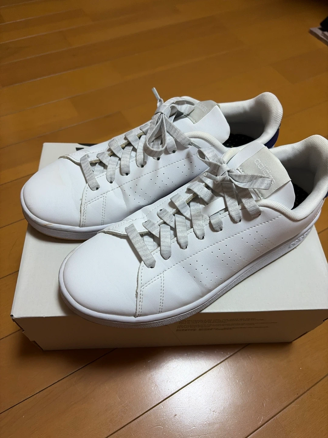 アディダス ADVANCOURT M スニーカー 25.5cm GW5538の写真3枚目