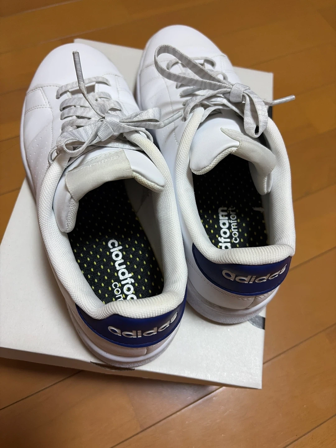 アディダス ADVANCOURT M スニーカー 25.5cm GW5538の写真2枚目