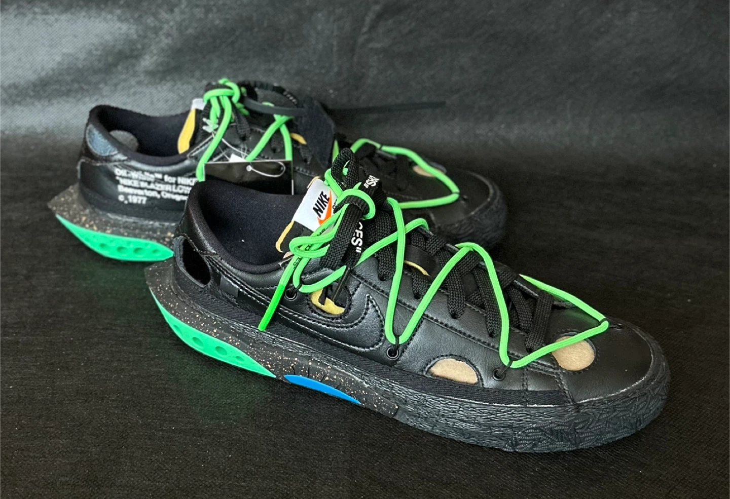 Off-White×Nike ブレーザー ロー ブラック &グリーン 27cmの写真2枚目