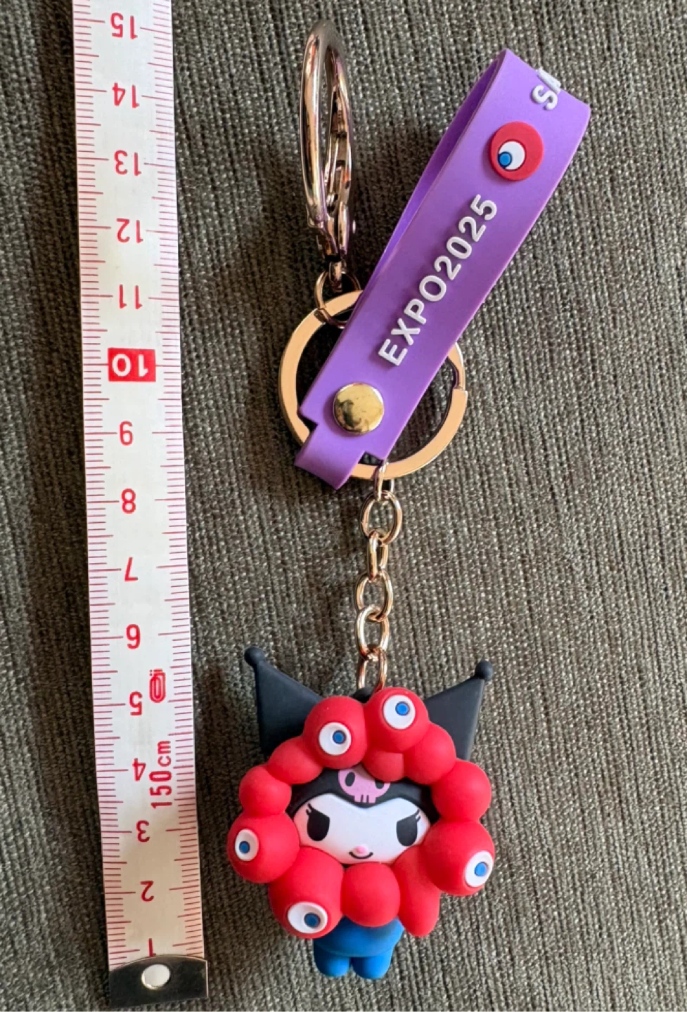 クロミ　x ミャクミャク　サンリオ キャラクター キーホルダー