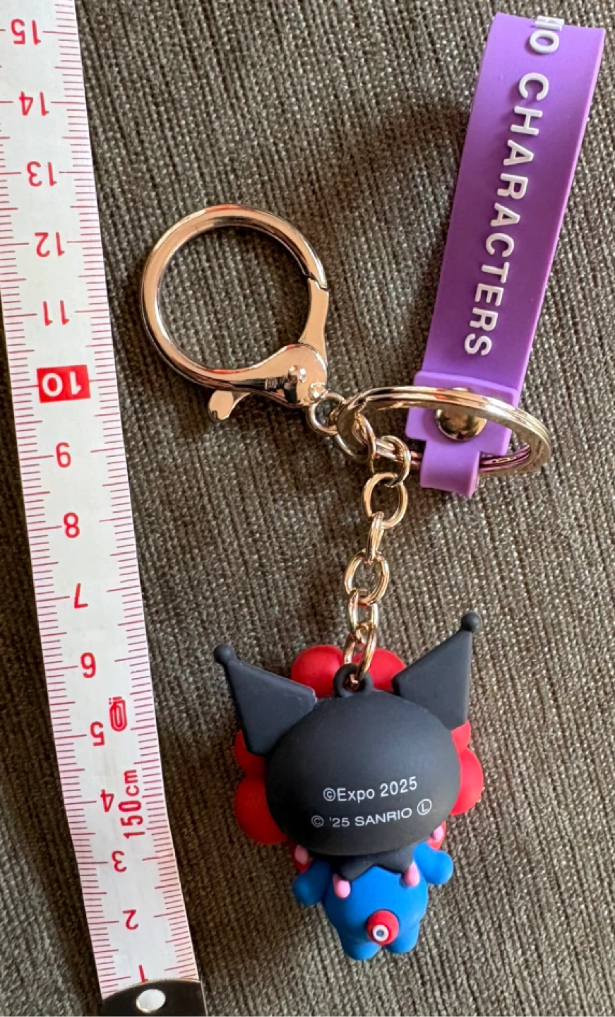 クロミ　x ミャクミャク　サンリオ キャラクター キーホルダーの写真2枚目
