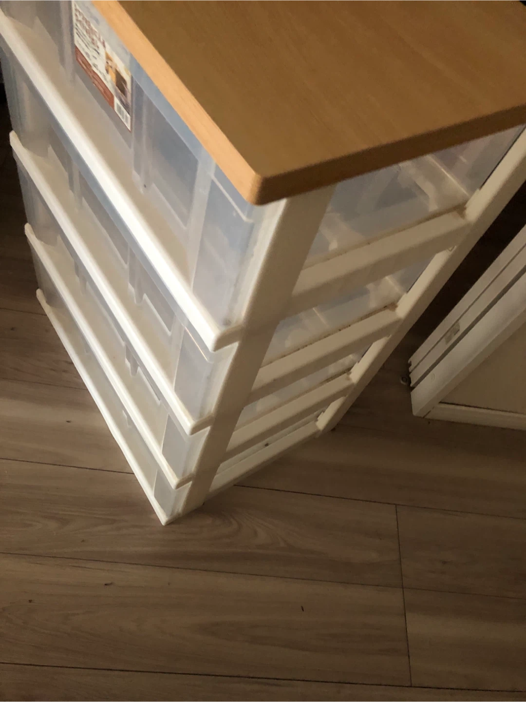 プラスチック製 収納ケース 4段の写真3枚目