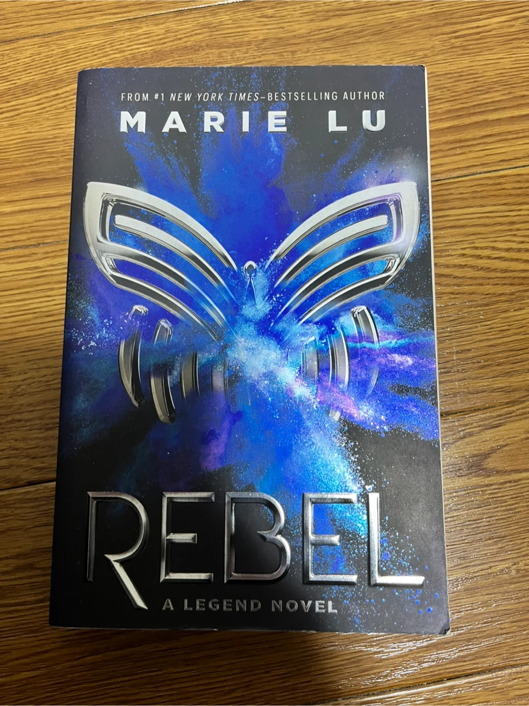 マリー・ルー REBEL A LEGEND NOVEL