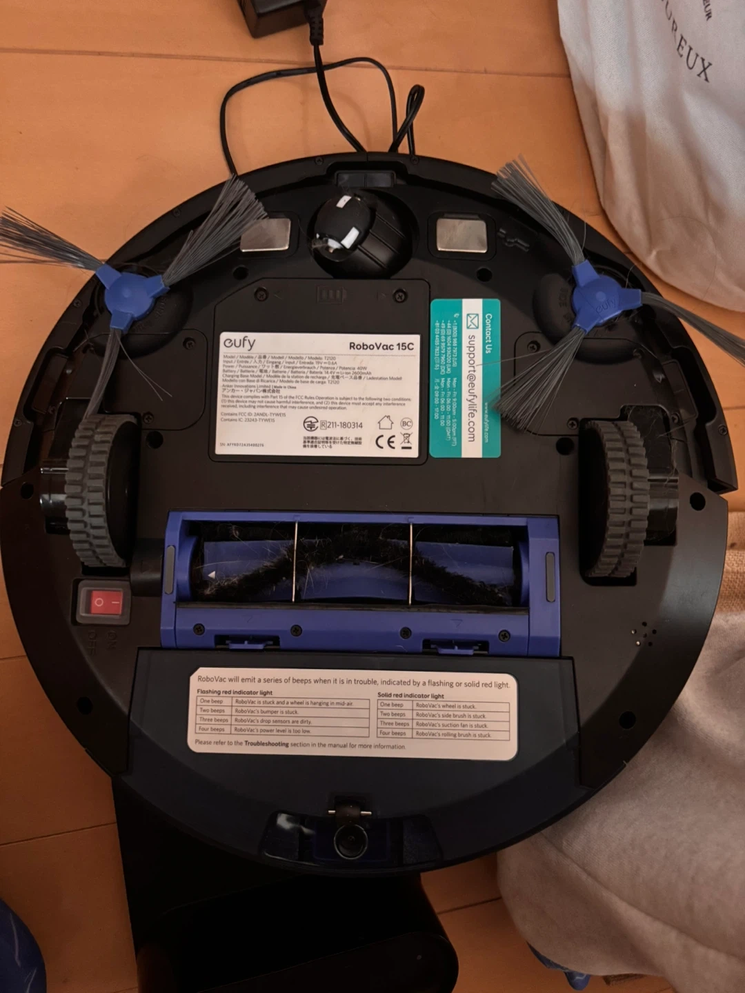 ユーフィ ロボット掃除機 RoboVac 15Cの写真2枚目