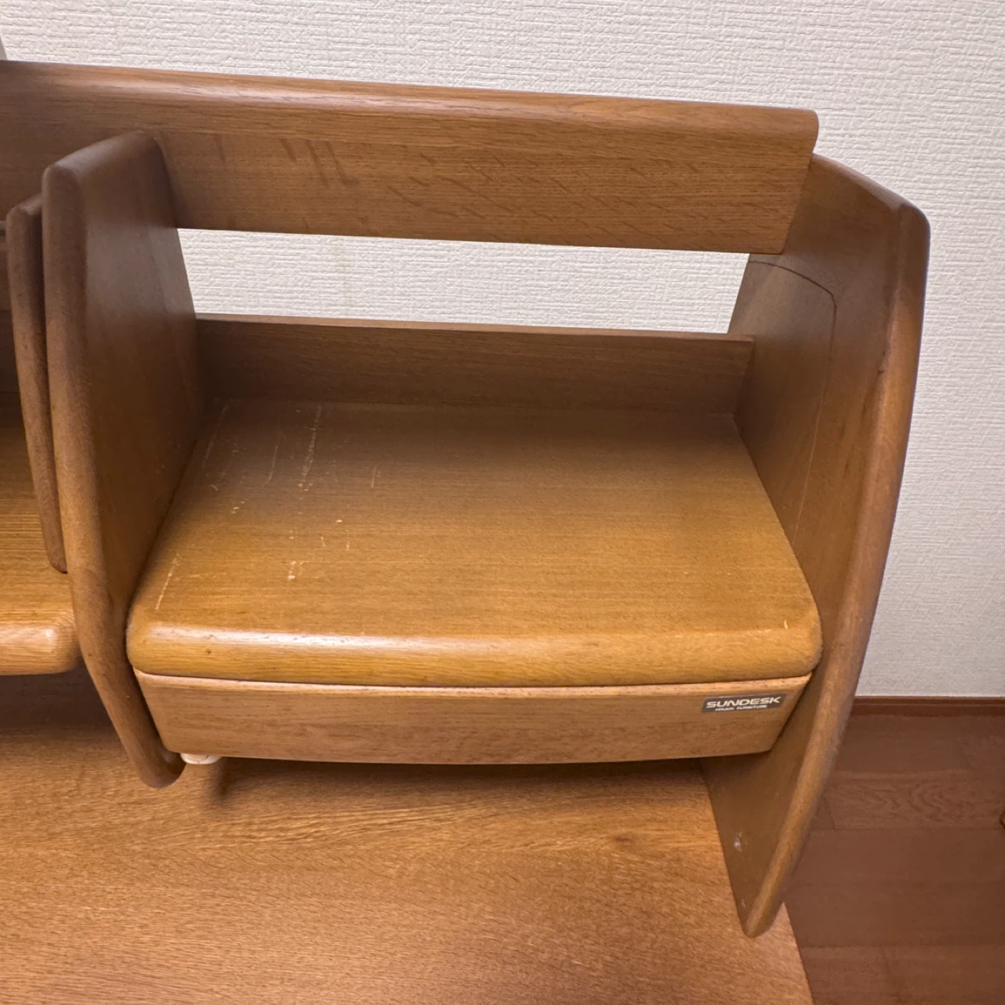 サンデスク 学習机 ライト付きの写真2枚目
