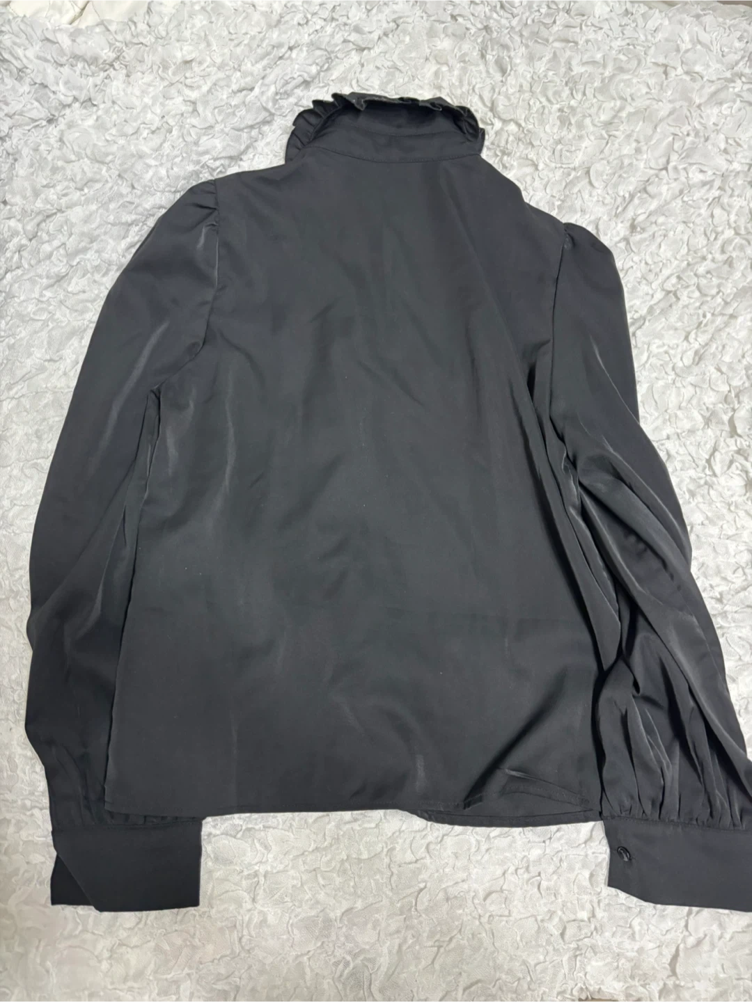 SHEIN フリルブラウス Sサイズ 白黒2枚のイロチセットで 中古品の写真5枚目