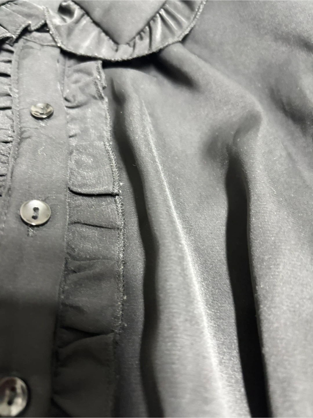 SHEIN フリルブラウス Sサイズ 白黒2枚のイロチセットで 中古品の写真7枚目