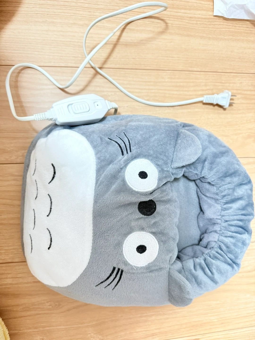 トトロ 電気足温器