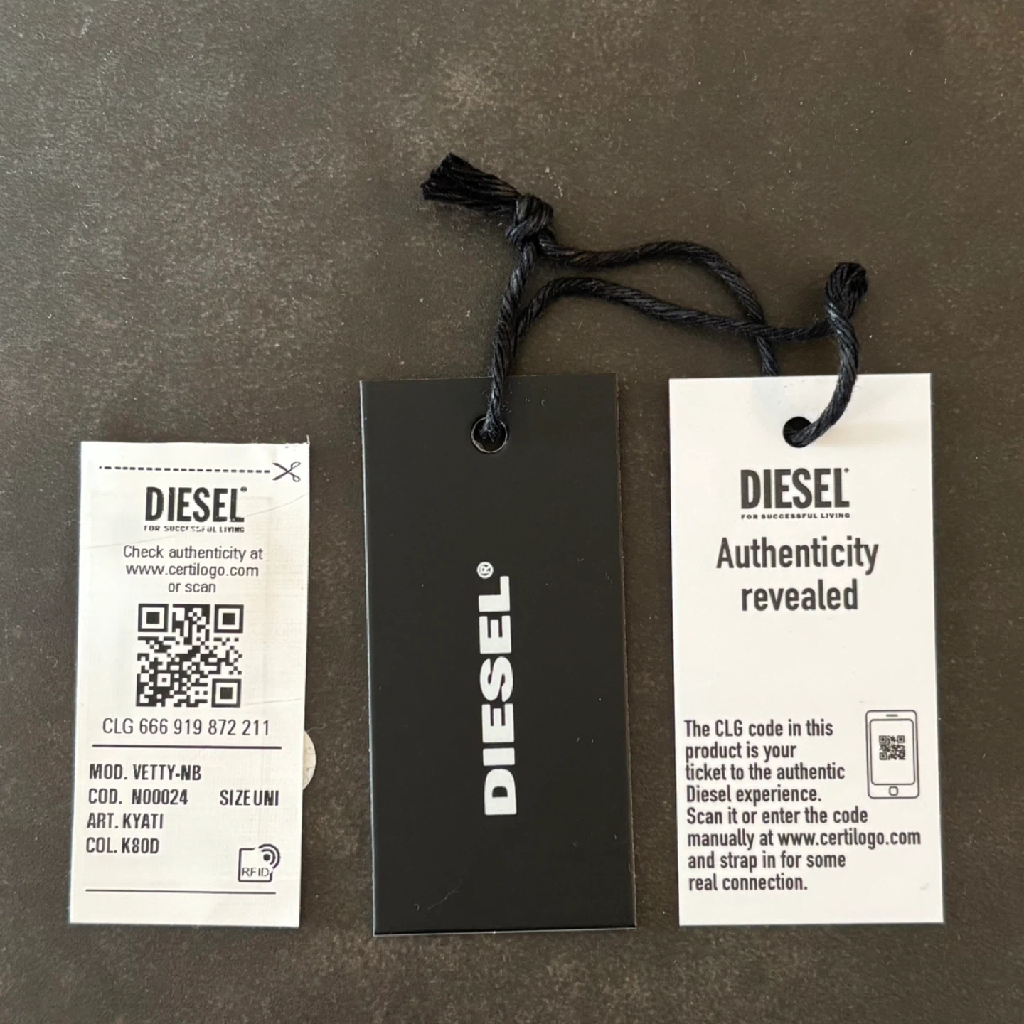 【美品】DIESEL ベビースタイ ディーゼル ブルーの写真4枚目