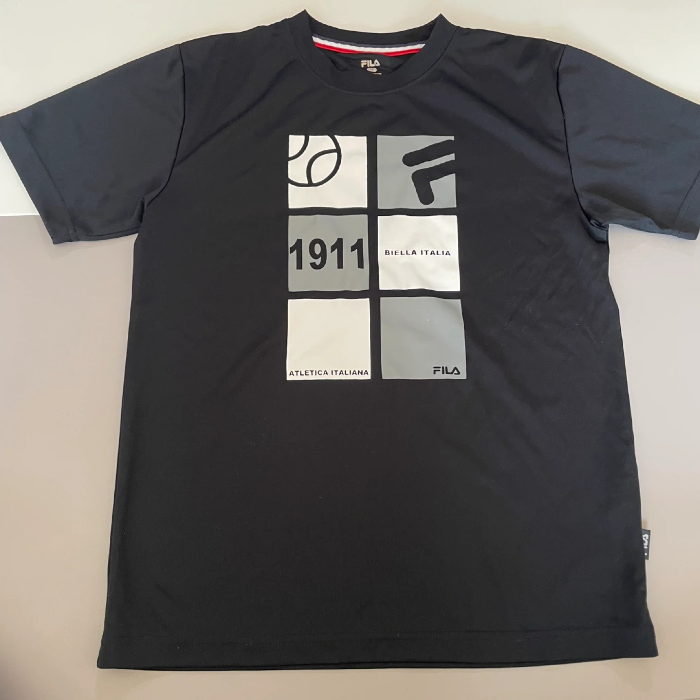 【フィラ】速乾メンズTシャツまとめ売り!の写真2枚目