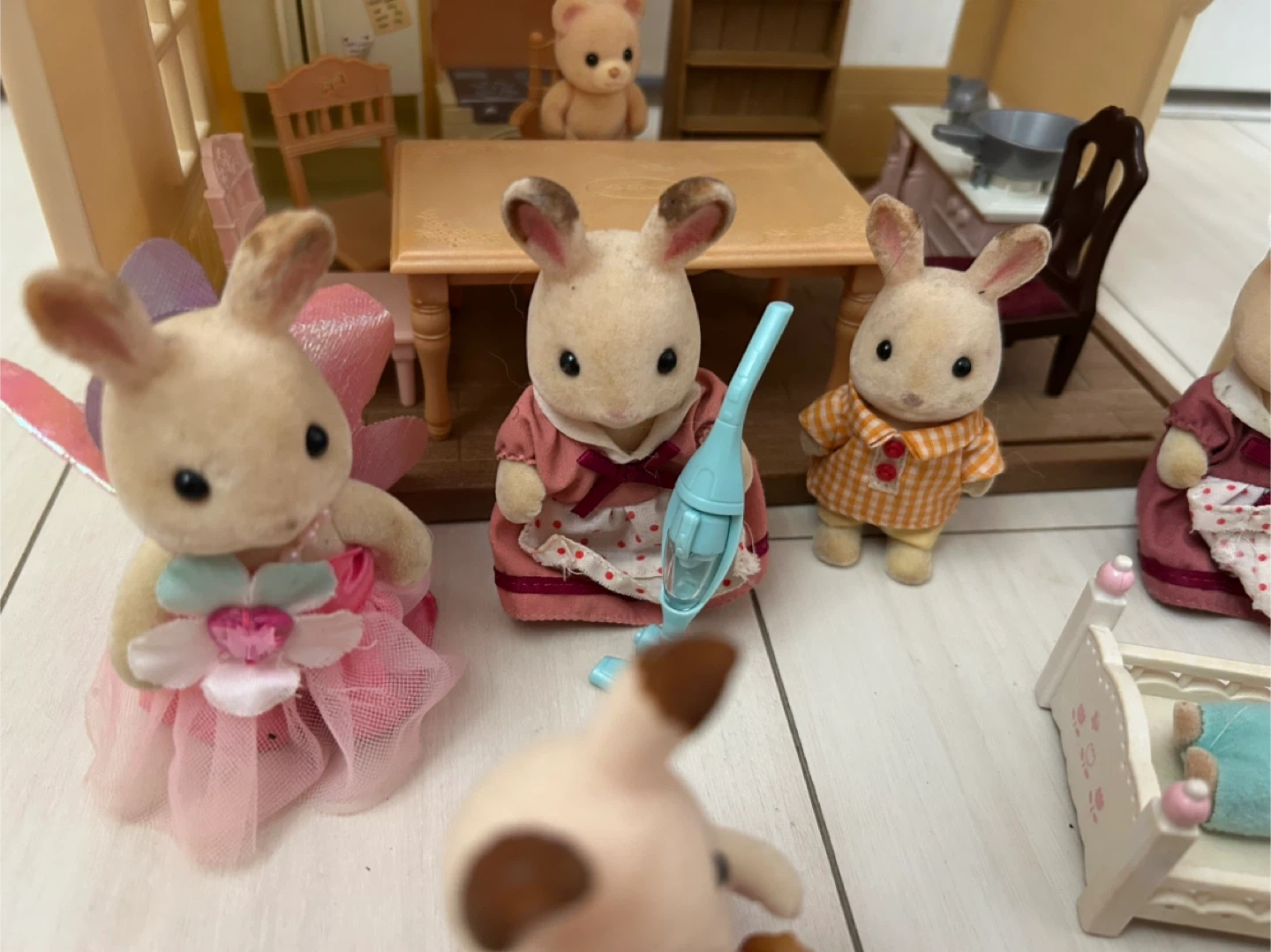 値下げしました!シルバニアファミリー 家具・人形セットの写真2枚目