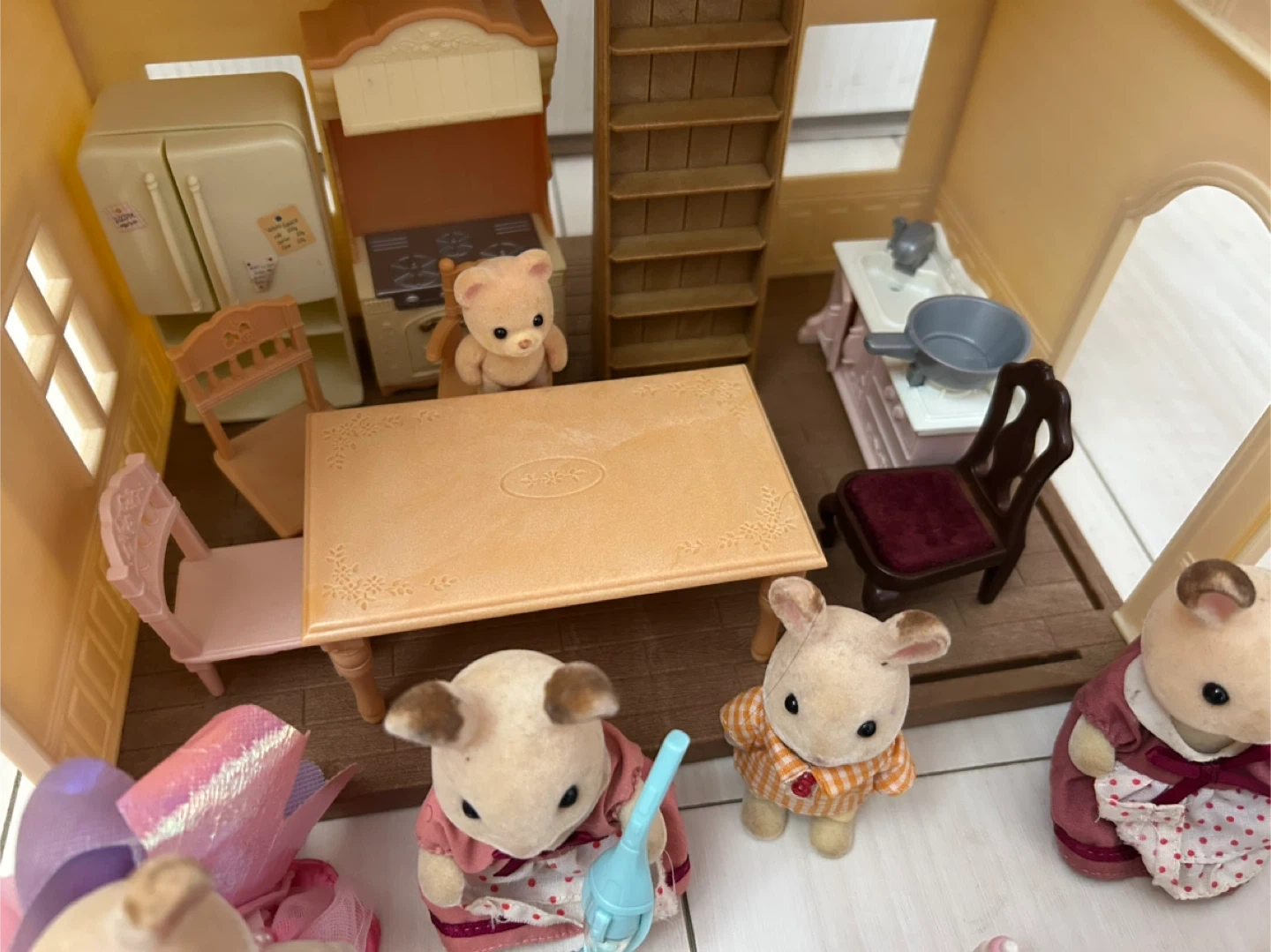 値下げしました!シルバニアファミリー 家具・人形セットの写真4枚目
