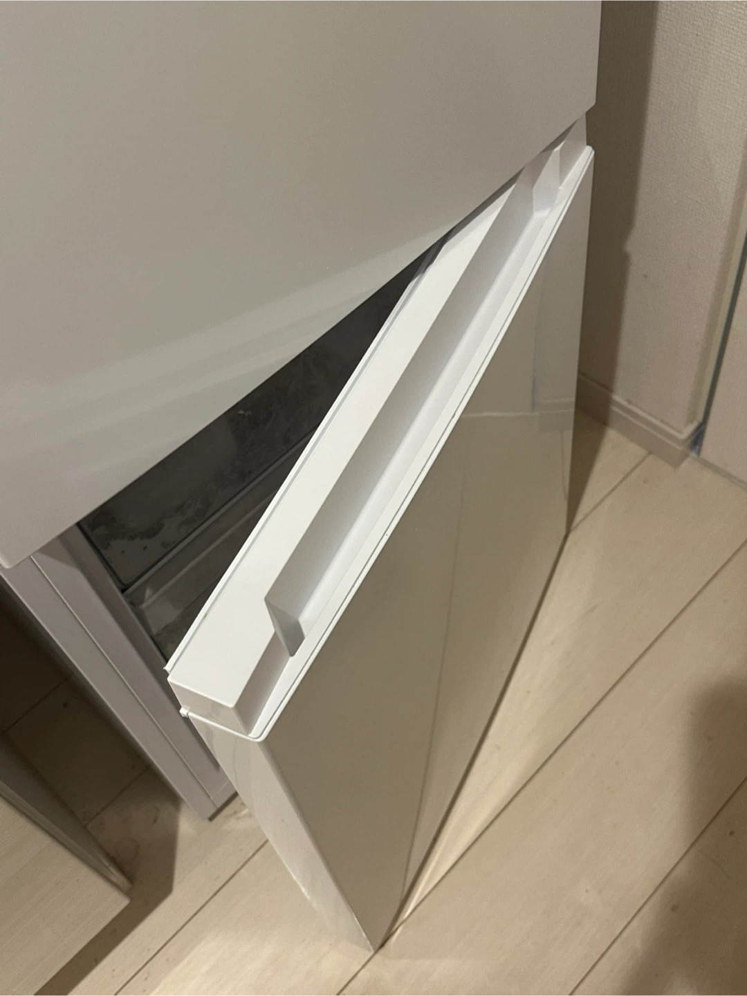 ノンフロン冷凍冷蔵庫 2025年製 121L 半年ほど使用/Non-CFC refrigerator (121L, 2025)の写真6枚目