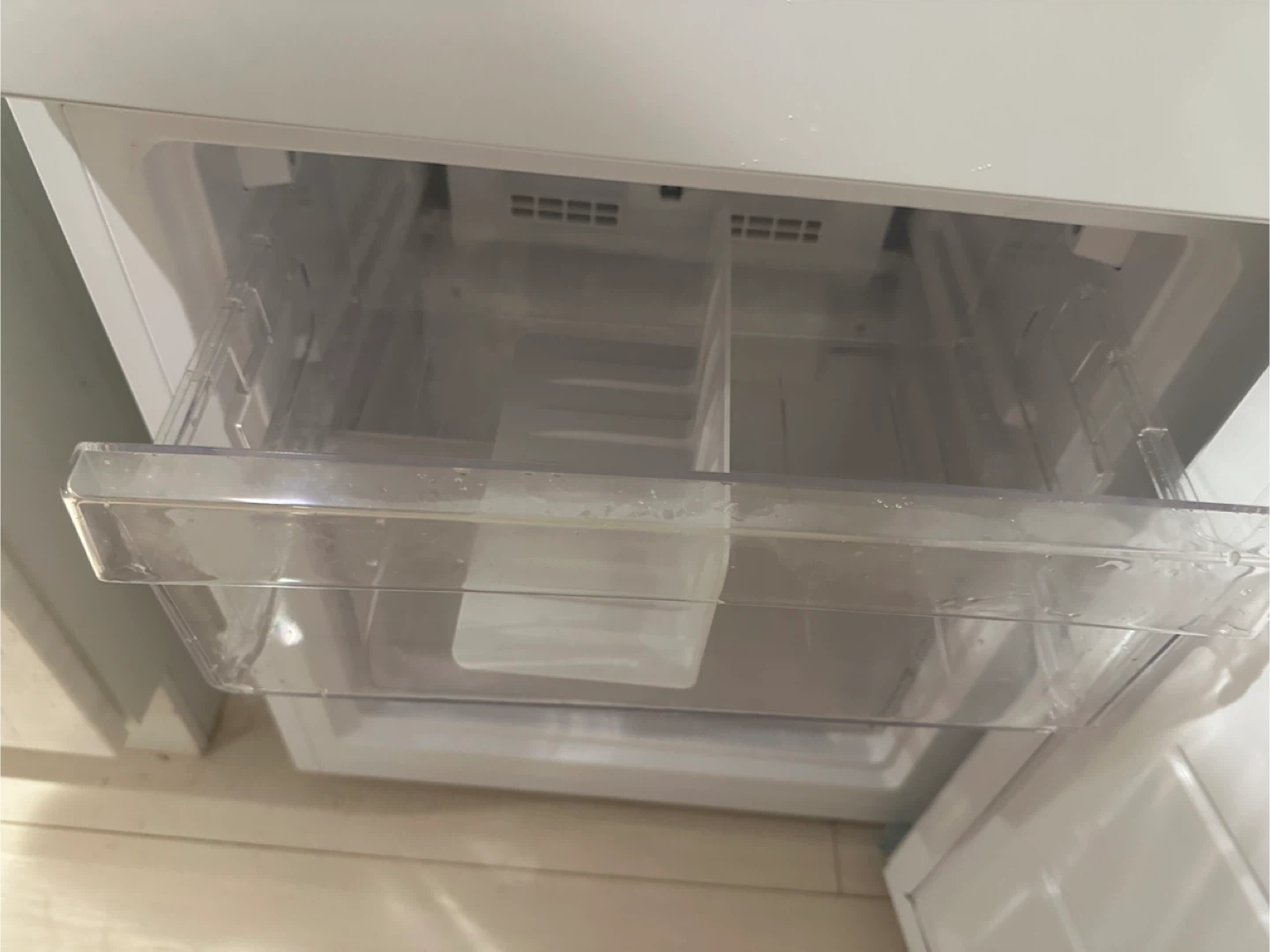 ノンフロン冷凍冷蔵庫 2025年製 121L 半年ほど使用/Non-CFC refrigerator (121L, 2025)の写真8枚目