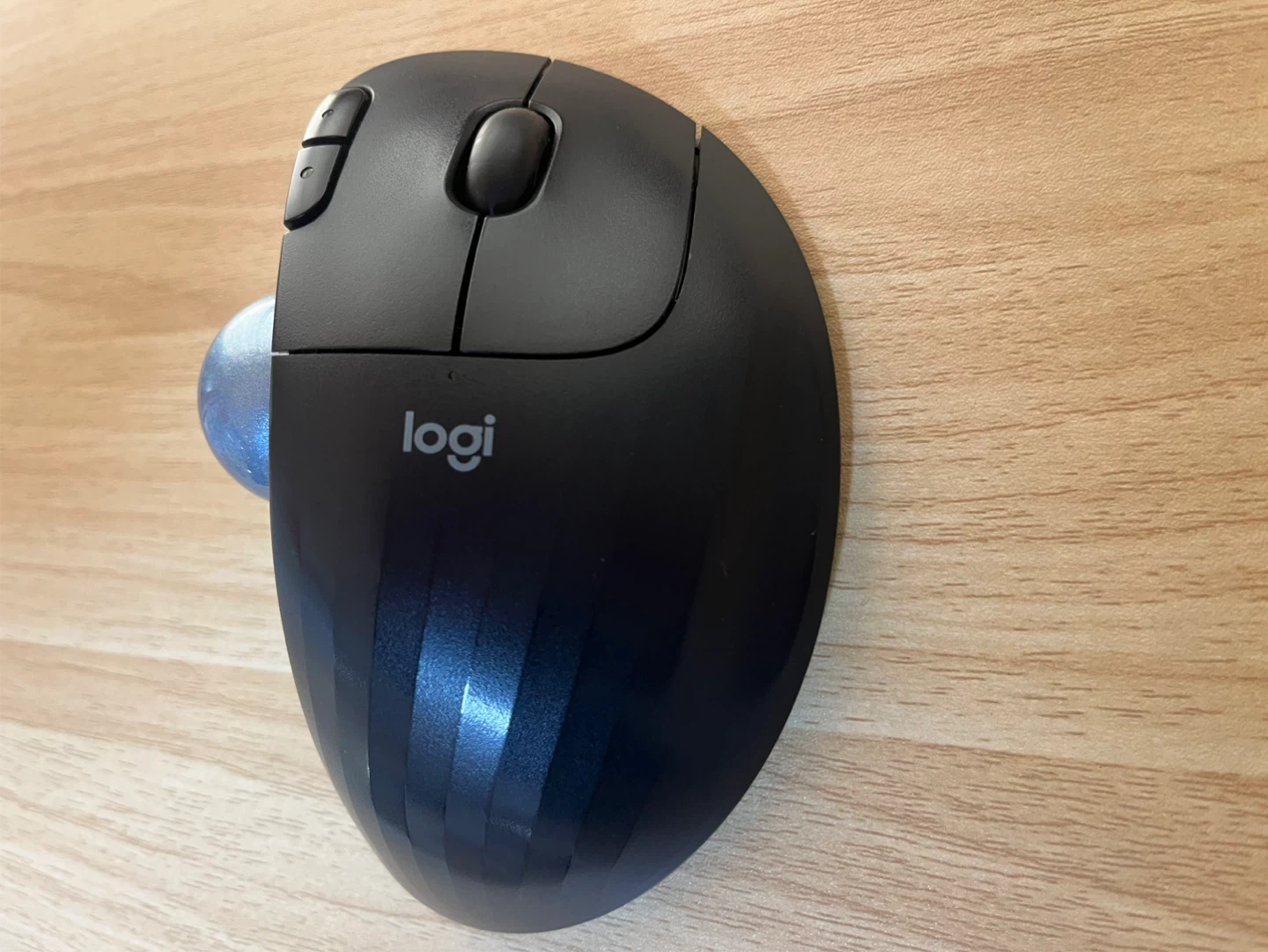 ロジクール ERGO M575 トラックボールマウスの写真4枚目