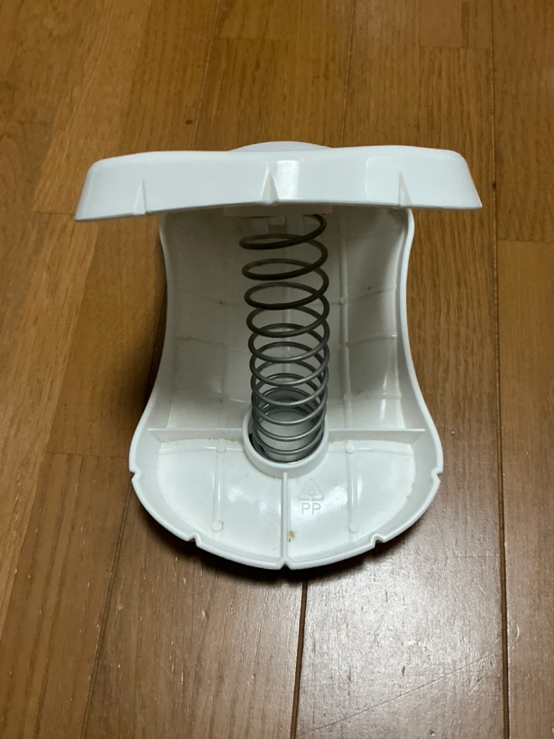 スプリング式背筋ストレッチの写真3枚目