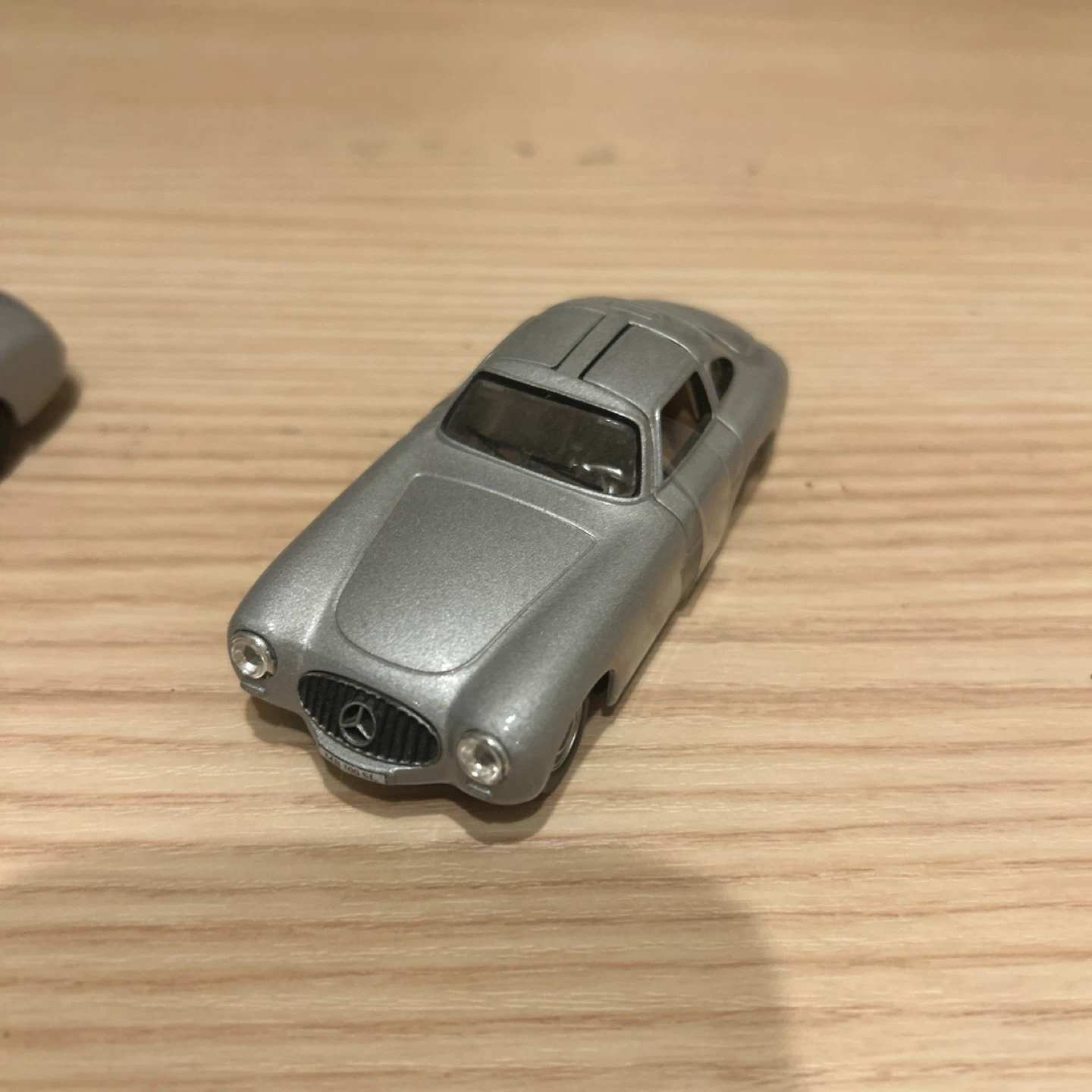メルセデスベンツ ミニカー 3台セットの写真2枚目