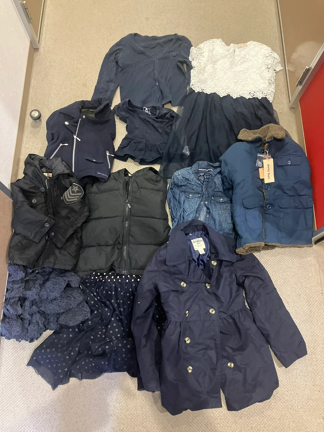 服・古着 Oshkosh など20〜30着くらい