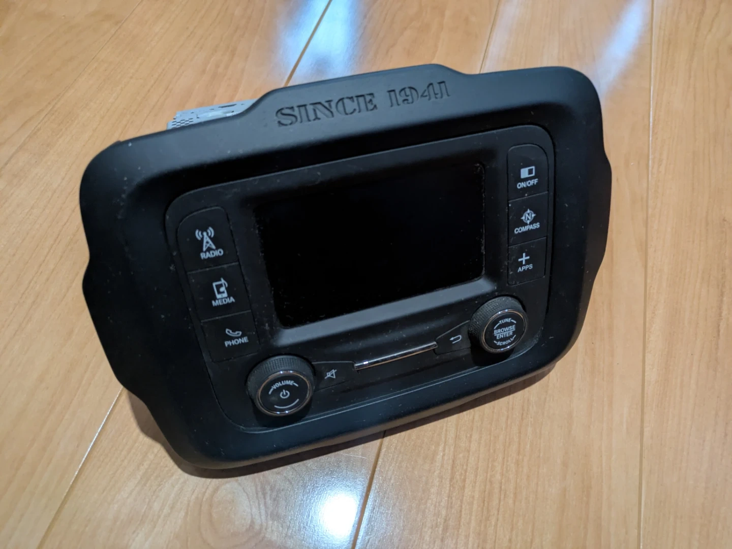 ジープレネゲード 純正オーディオ