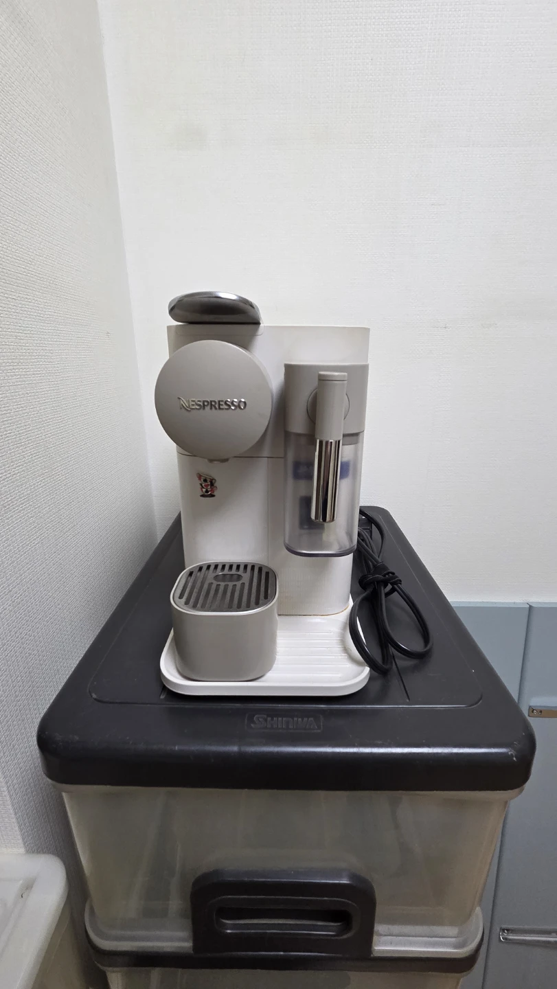 ネスプレッソ コーヒーメーカー
