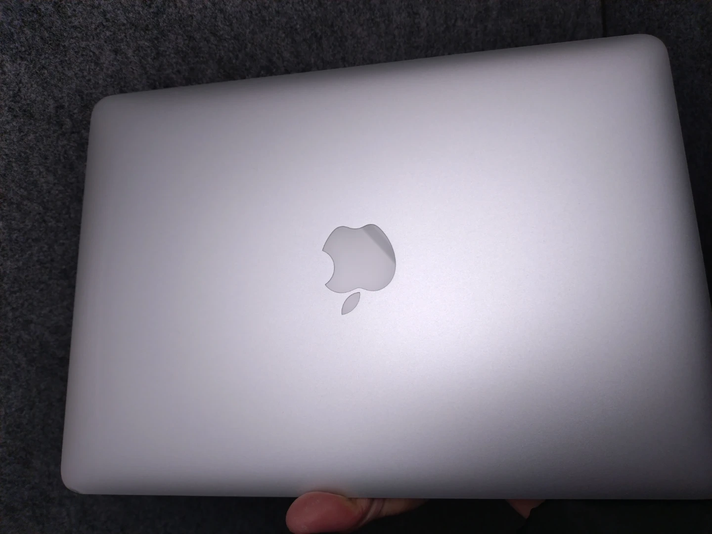 アップル MacBook Air ノートパソコン