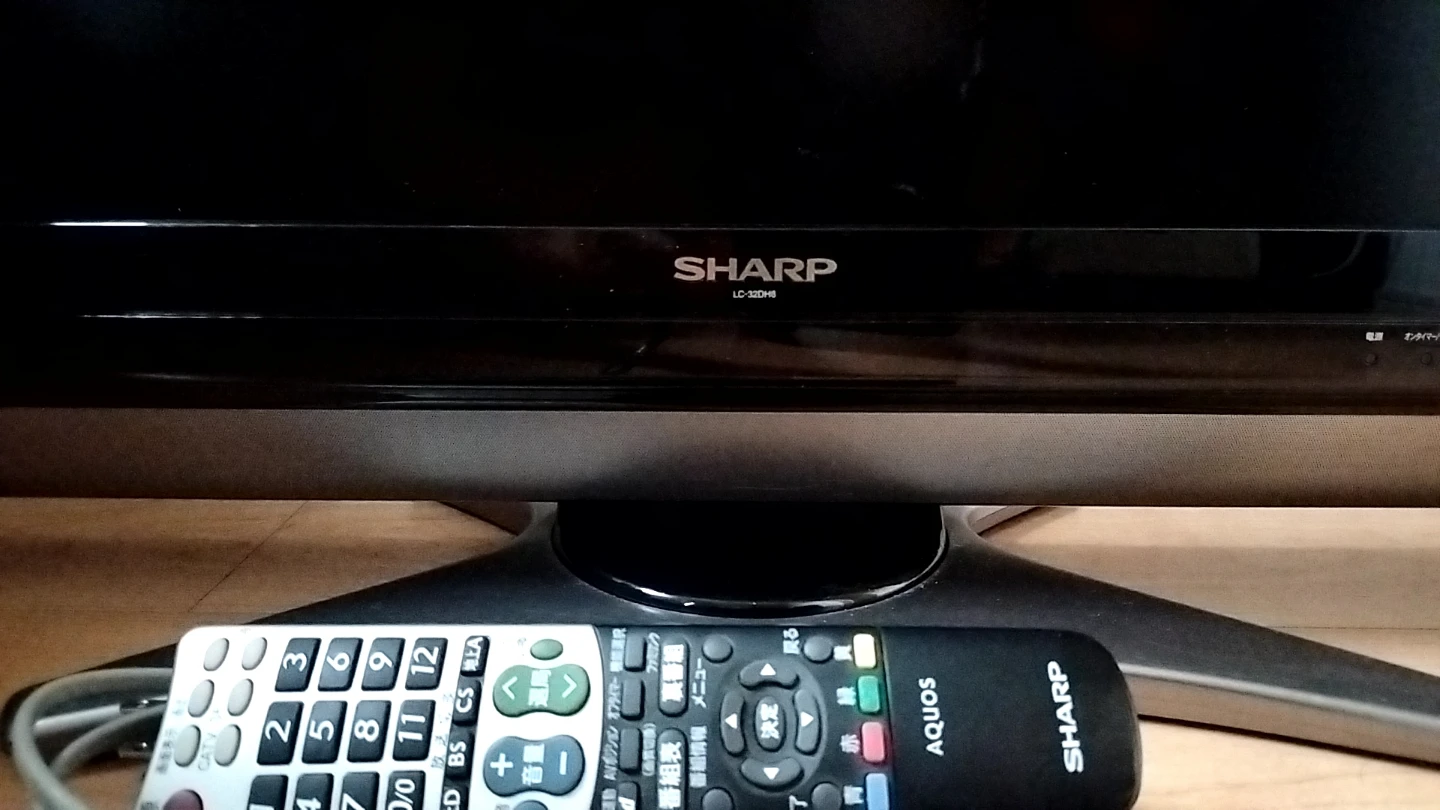 シャープ AQUOS 液晶テレビ LC-32S5の写真4枚目