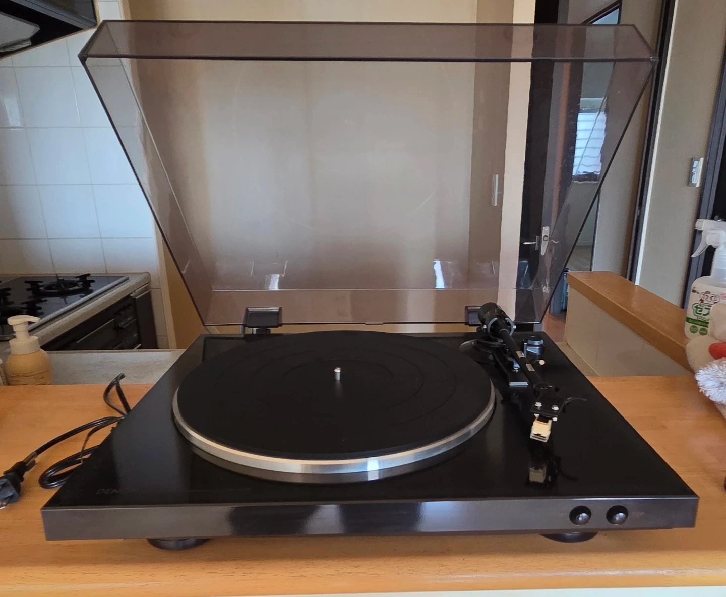 DENON デンオン DP-300F ターンテーブル、レコードプレーヤー、カバー新品、改造多数あり。