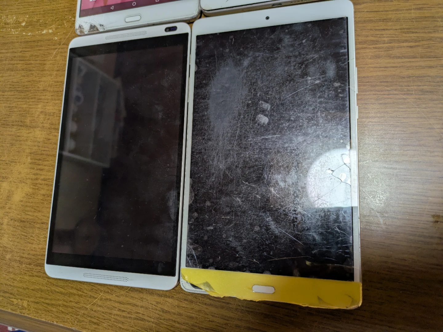 ドコモ dtab タブレット 4台セットの写真4枚目
