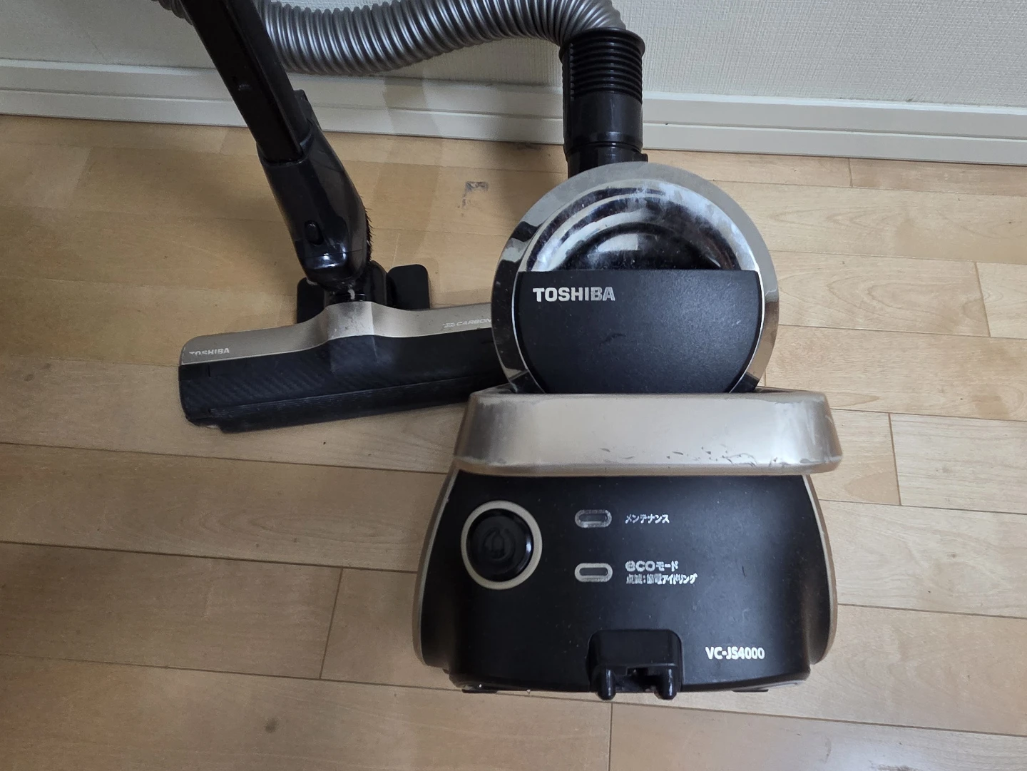 東芝 サイクロンクリーナー VC-JS4000の写真4枚目