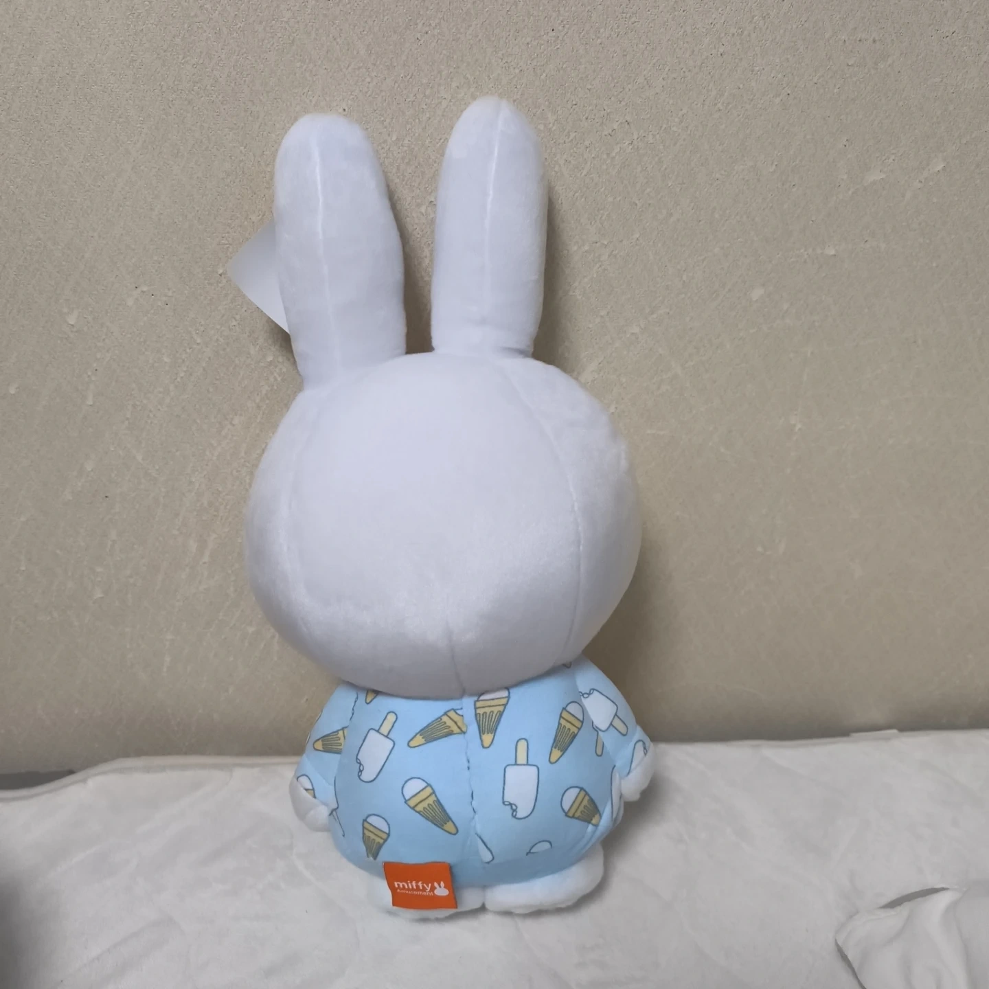 特大ミッフィー ぬいぐるみ48cmの写真2枚目