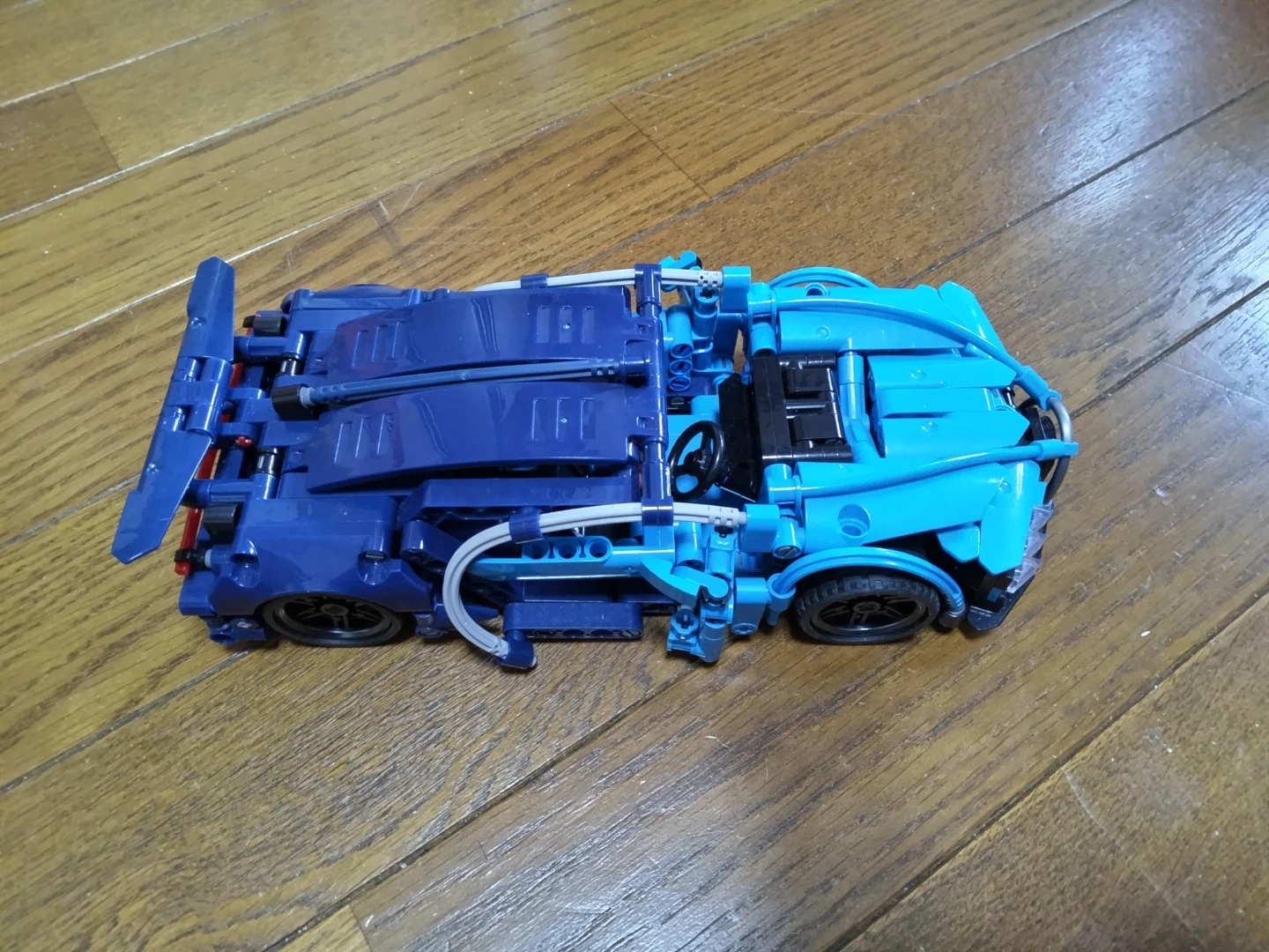 ビルディングブロック完成 車の写真2枚目