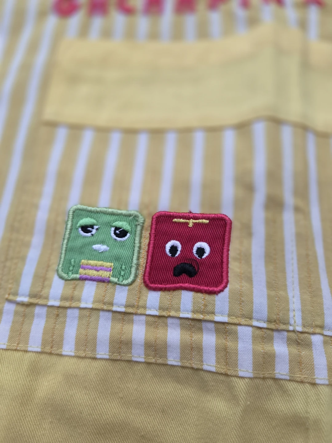 ガチャピン×ムック エプロンの写真3枚目