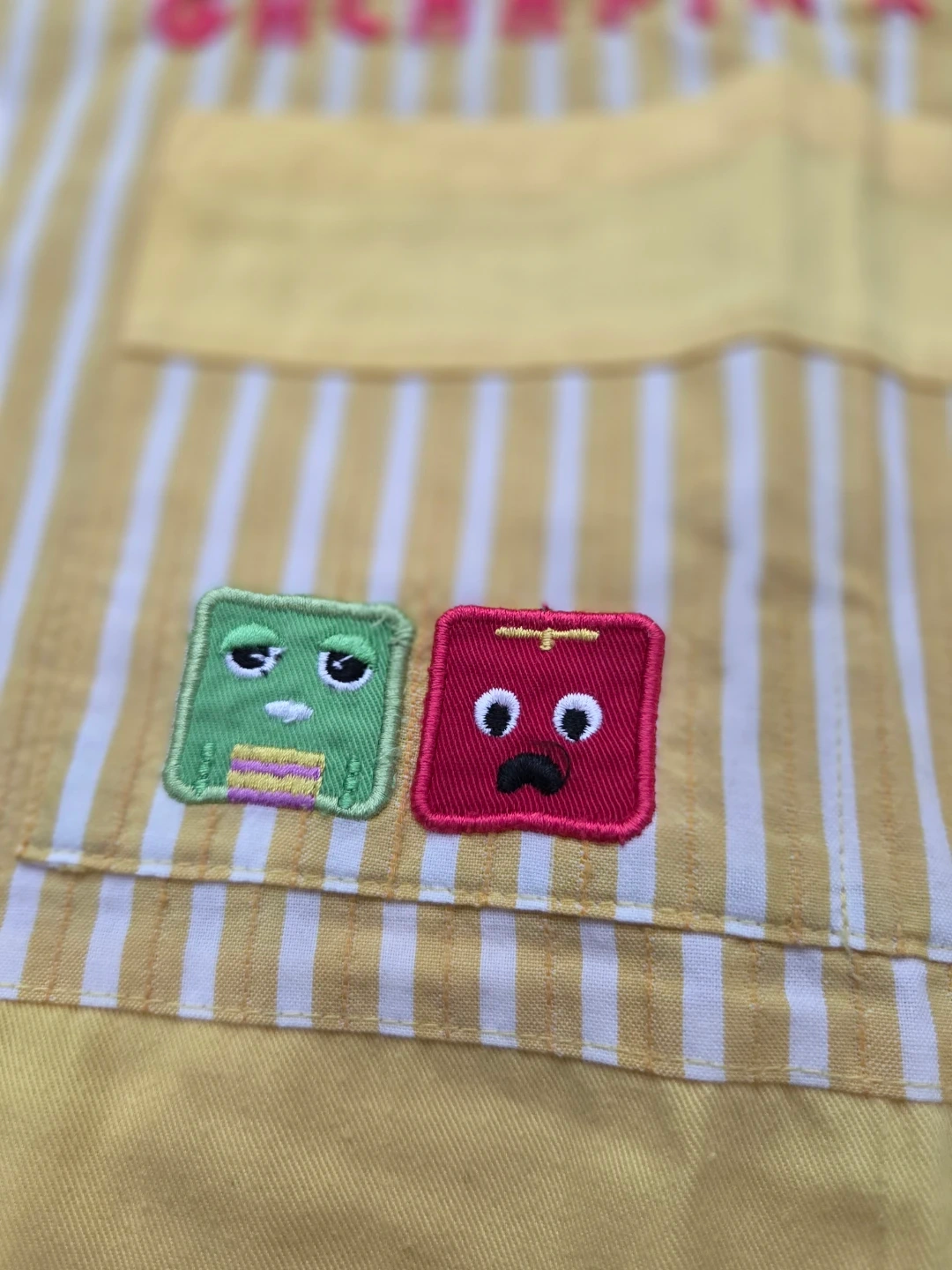 ガチャピン×ムック エプロンの写真3枚目