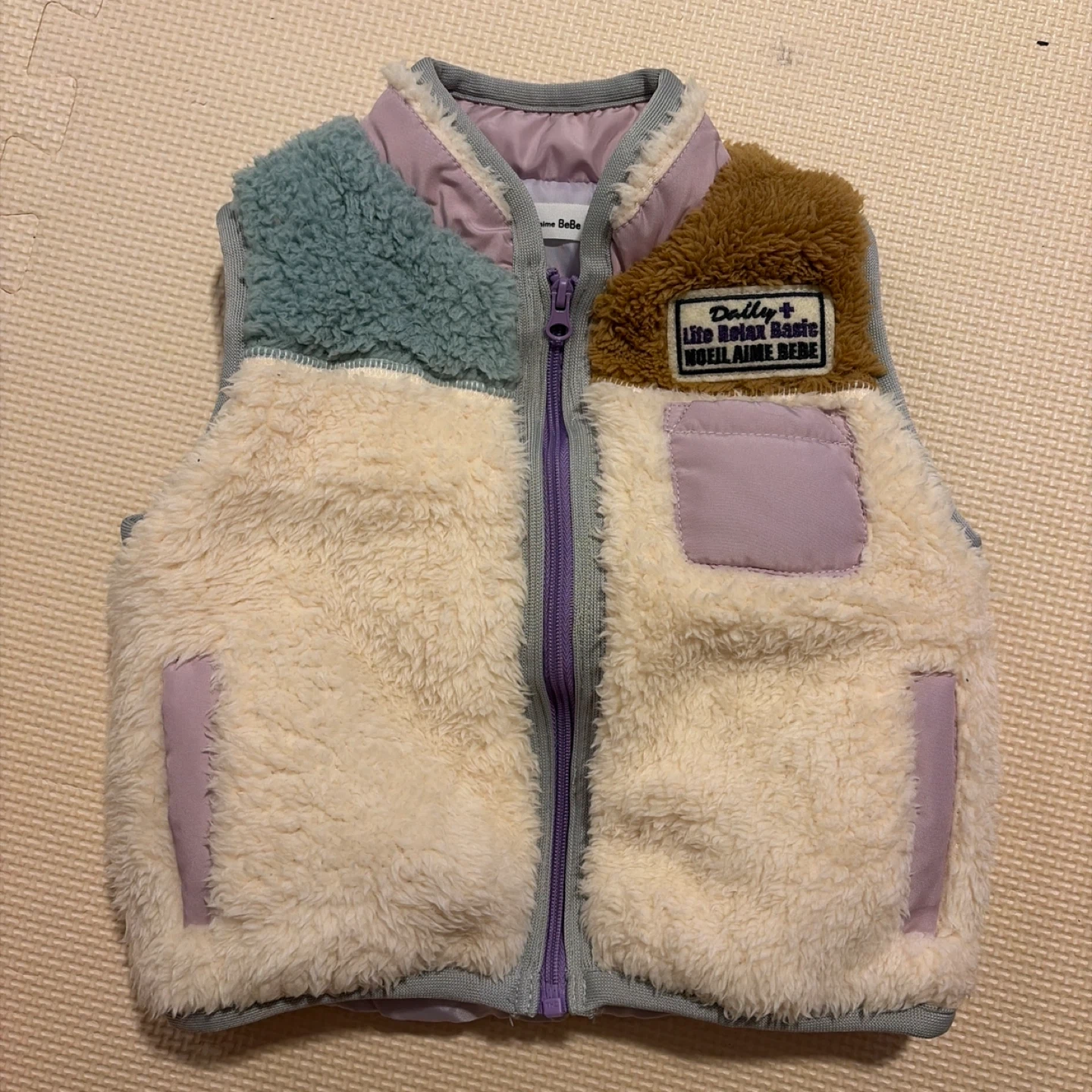 未使用★ノイユエームべべ　ベスト