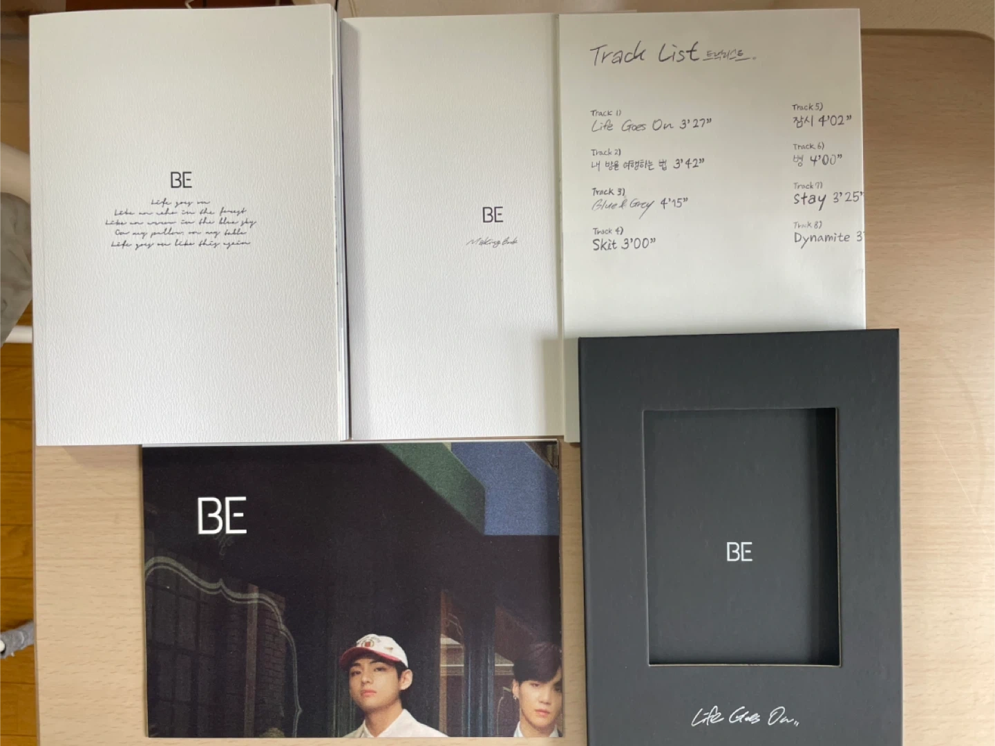 (ノート付き)BTS BE (Deluxe Edition) アルバムの写真2枚目