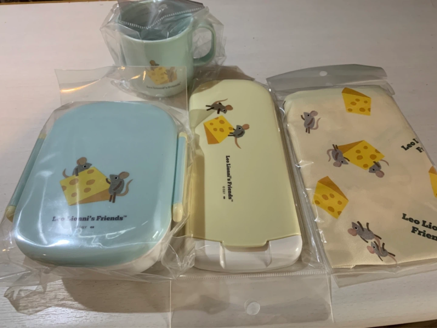 レオレオニ ランチ4点セット