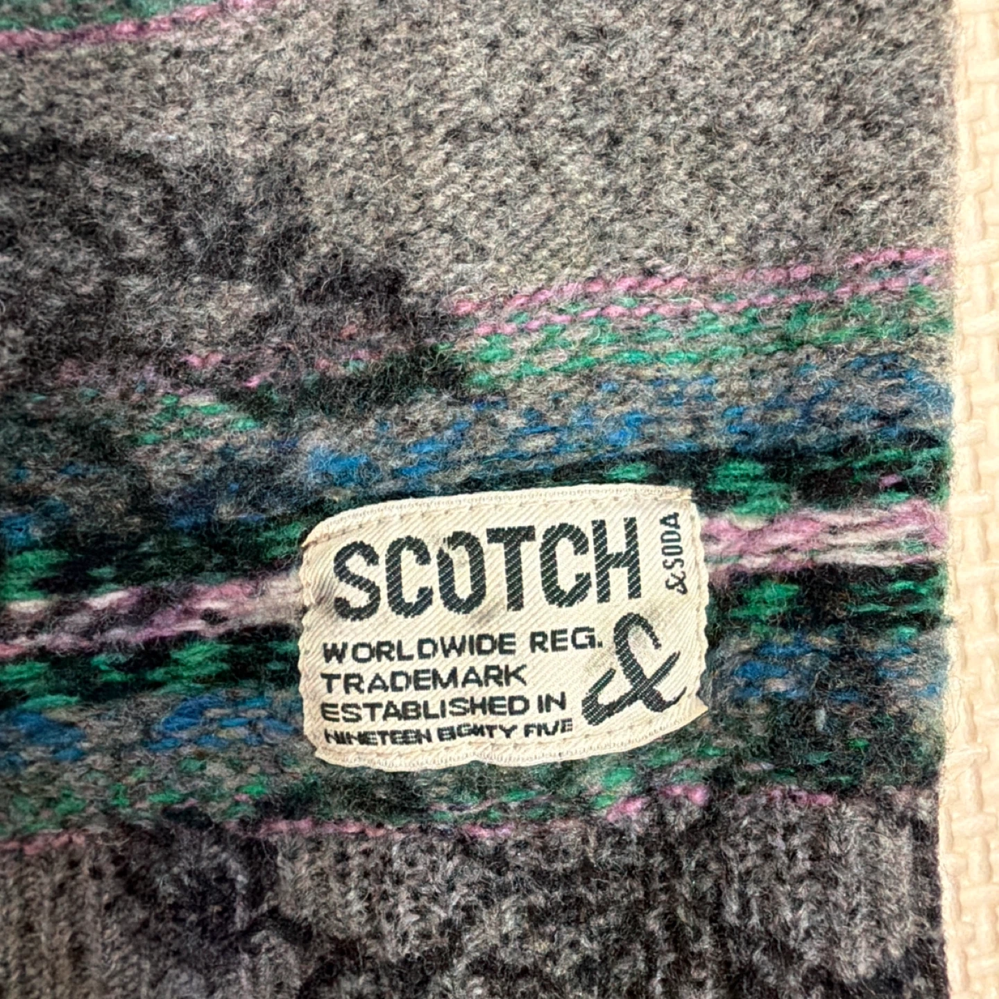 スコッチアンドソーダ ニット scotch&sodaの写真3枚目