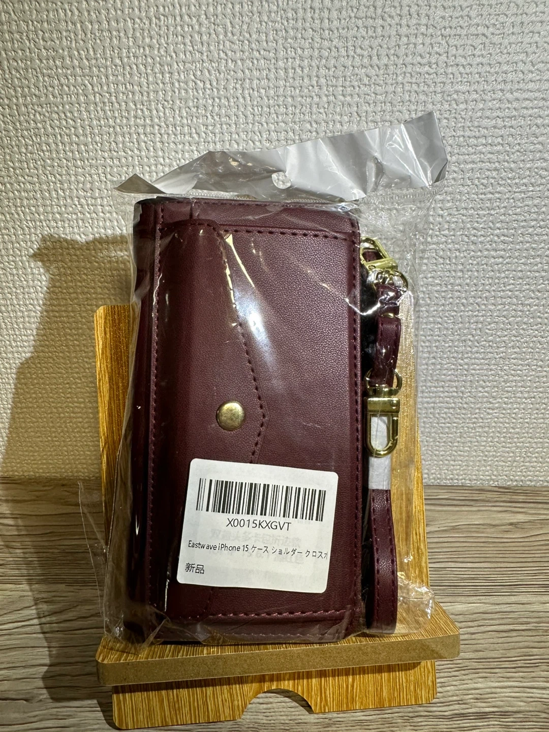 イーストウェーブ iPhone 15 ケース