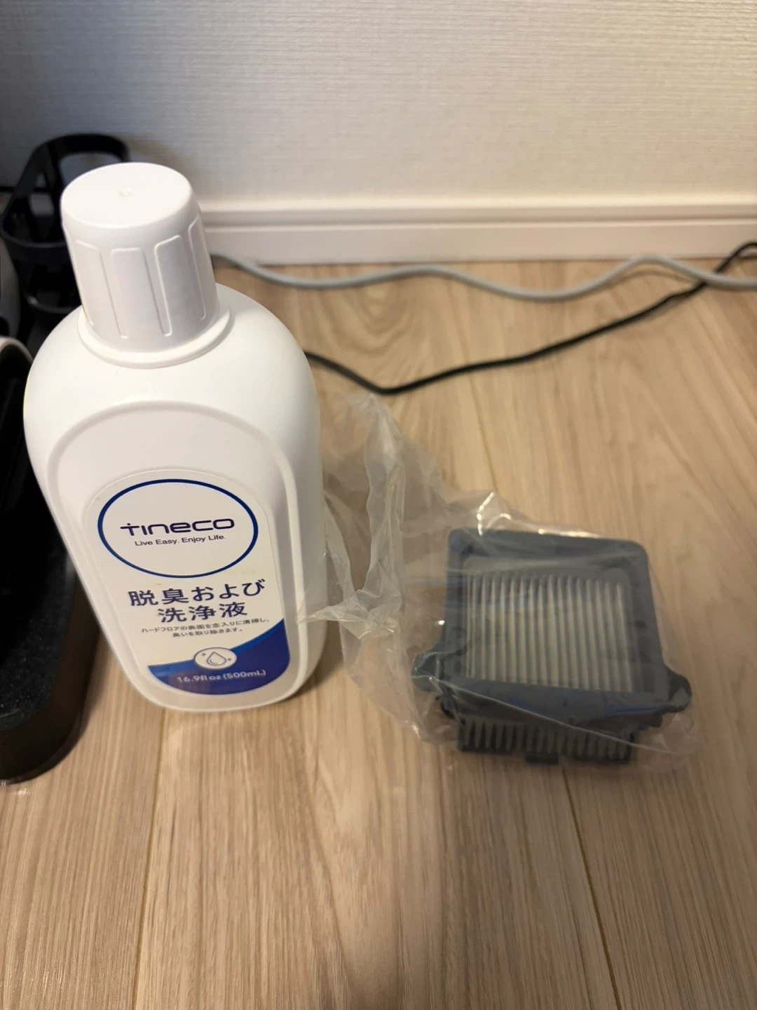 Tineco 水拭き掃除機 ほぼ未使用 乾湿両用 上位モデル 付属品完備の写真9枚目