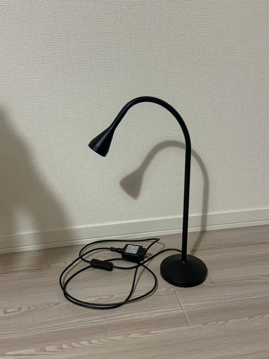 イケア NÄVLINGE LEDワークランプ ブラック