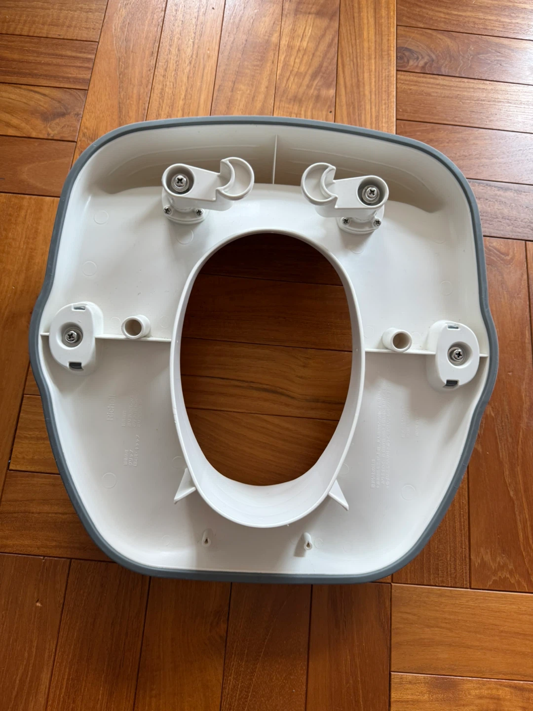 リッチェル トイレ補助便座の写真3枚目