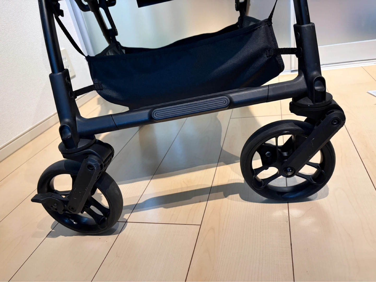 Combi コンビ スゴカルS エッグショック ロッタ アボカドグリーンの写真3枚目