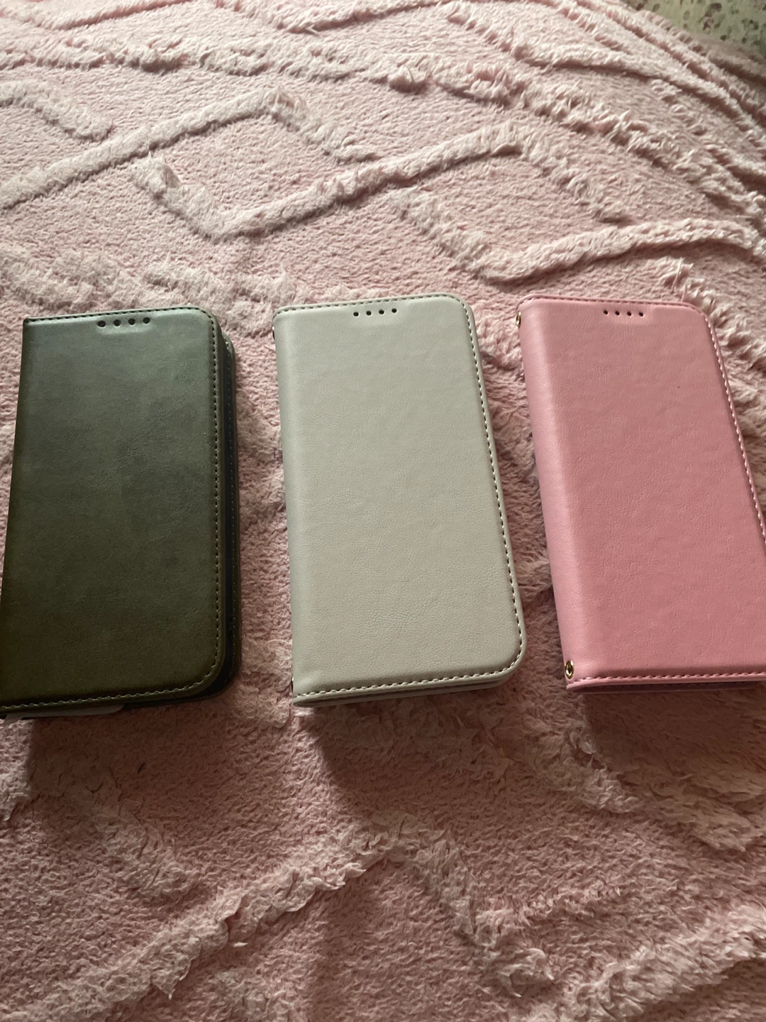 値下げ⭕️しました⭕️スマホケース 3点セットの写真2枚目