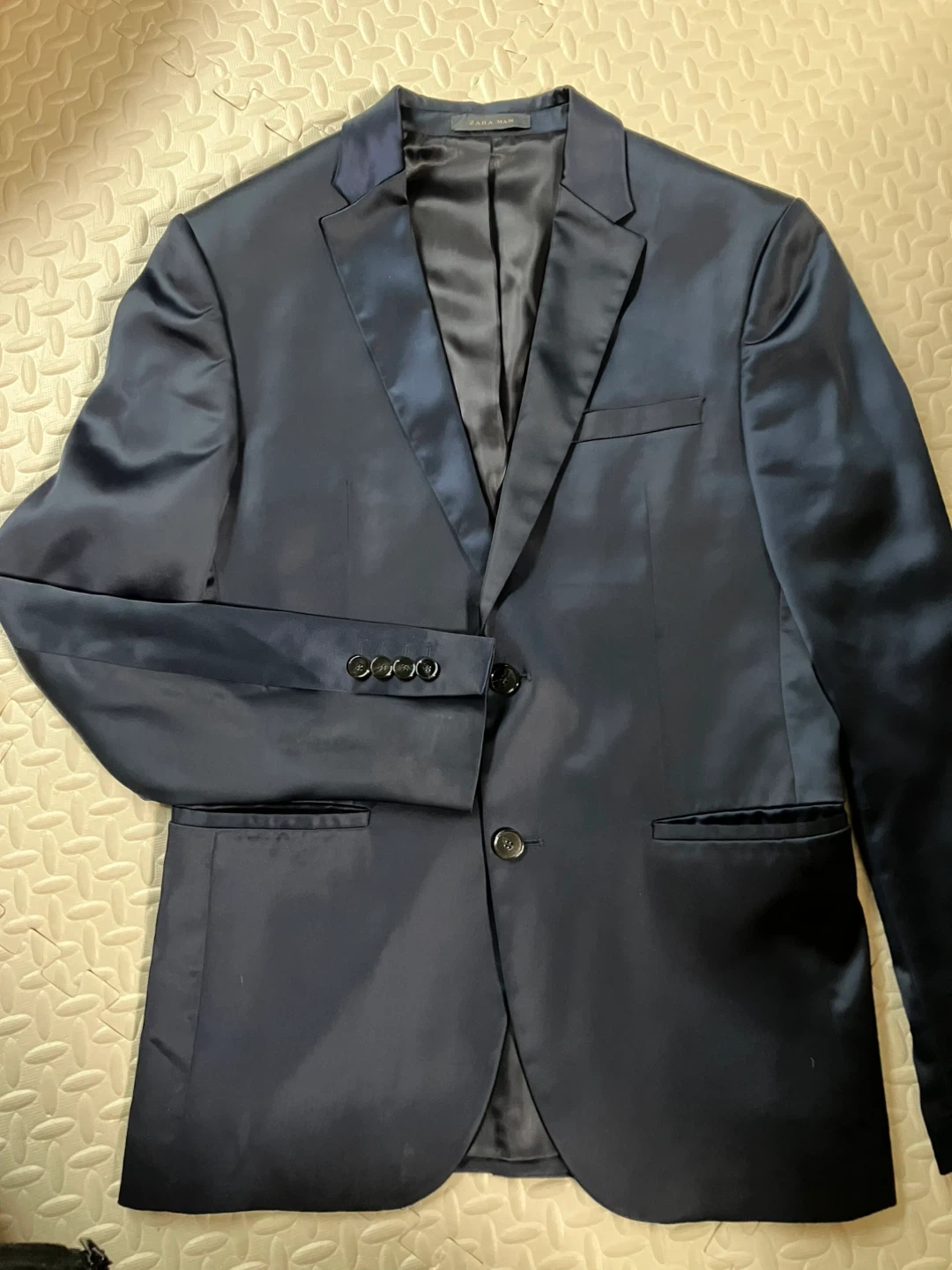 4月末まで。ZARA MANスーツ セットアップの写真3枚目