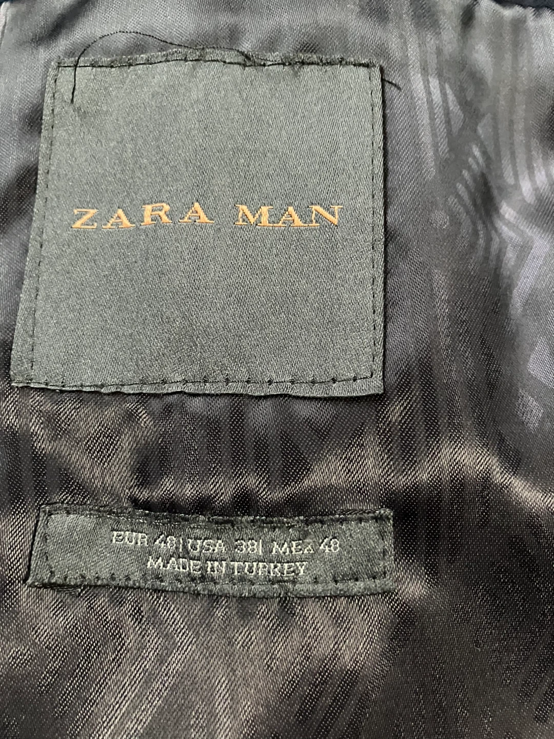4月末まで。ZARA MANスーツ セットアップの写真4枚目